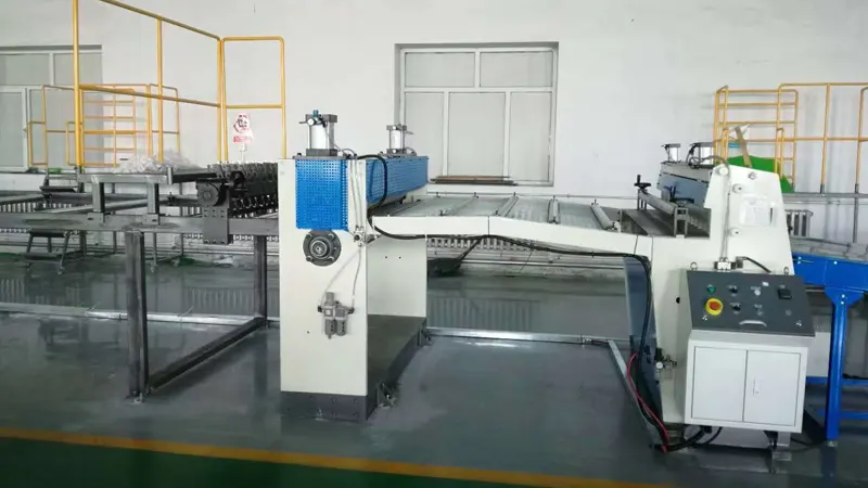 Geocell raster extrusiemachine