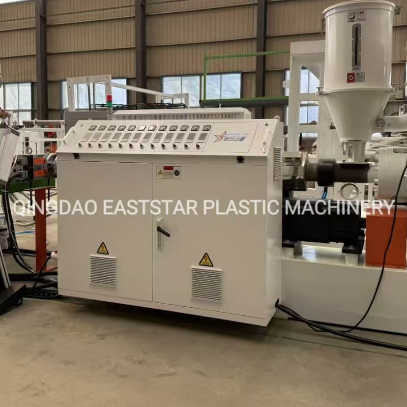 Eén-op-twee PVC-profielproductielijn voor de veehouderij