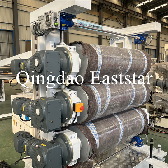 Extrudermachine voor pvc-platen